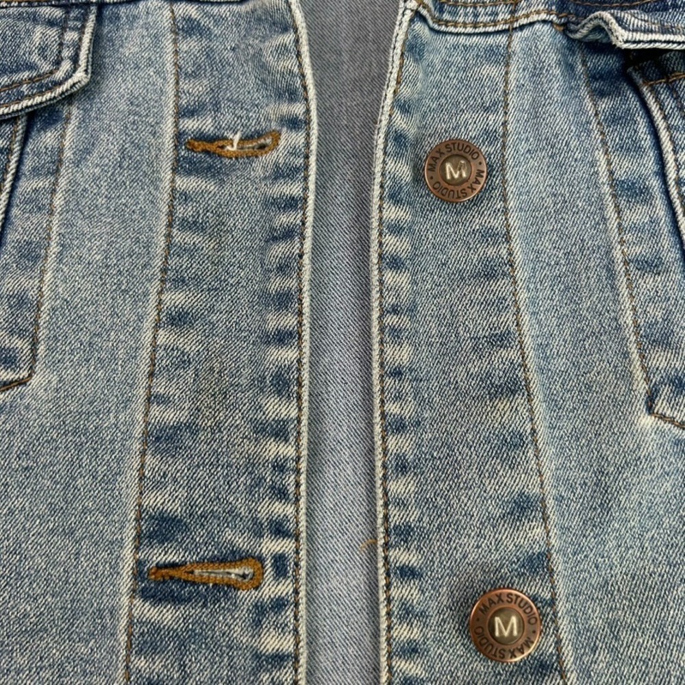 Max Studio Women's Jean Jacket Blue Distressed Stretch Y2K Grunge Streetwear - L - Picture 4 of 16